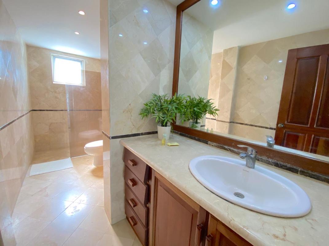 Blue Ocean Beachfront Villas & Apartments - Wifi, Pool, Bbq, Playa Los Corales 蓬塔卡纳 外观 照片